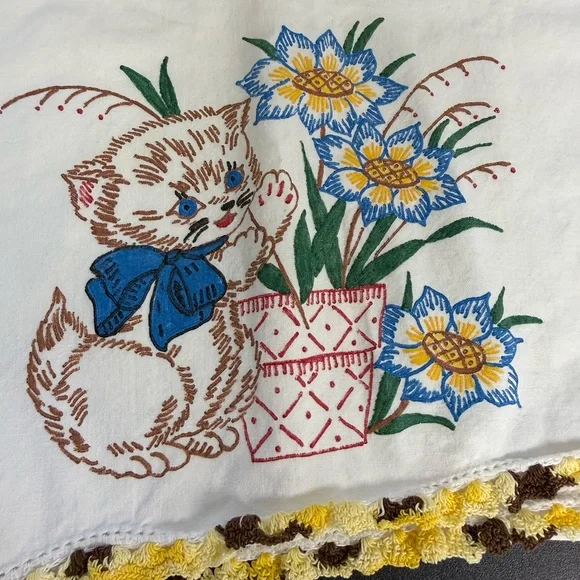 Vintage Pillow Cases Embroidered Kitten Floral Linen CrochetTrimWhite BlueYellow - Picture 5 of 5